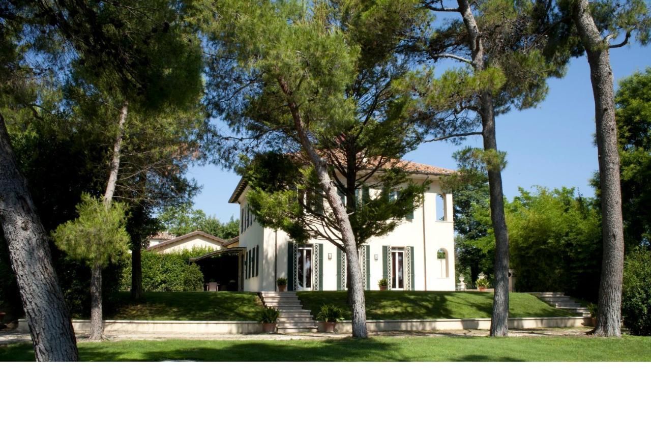 فانو Villa Monacelli B&B المظهر الخارجي الصورة