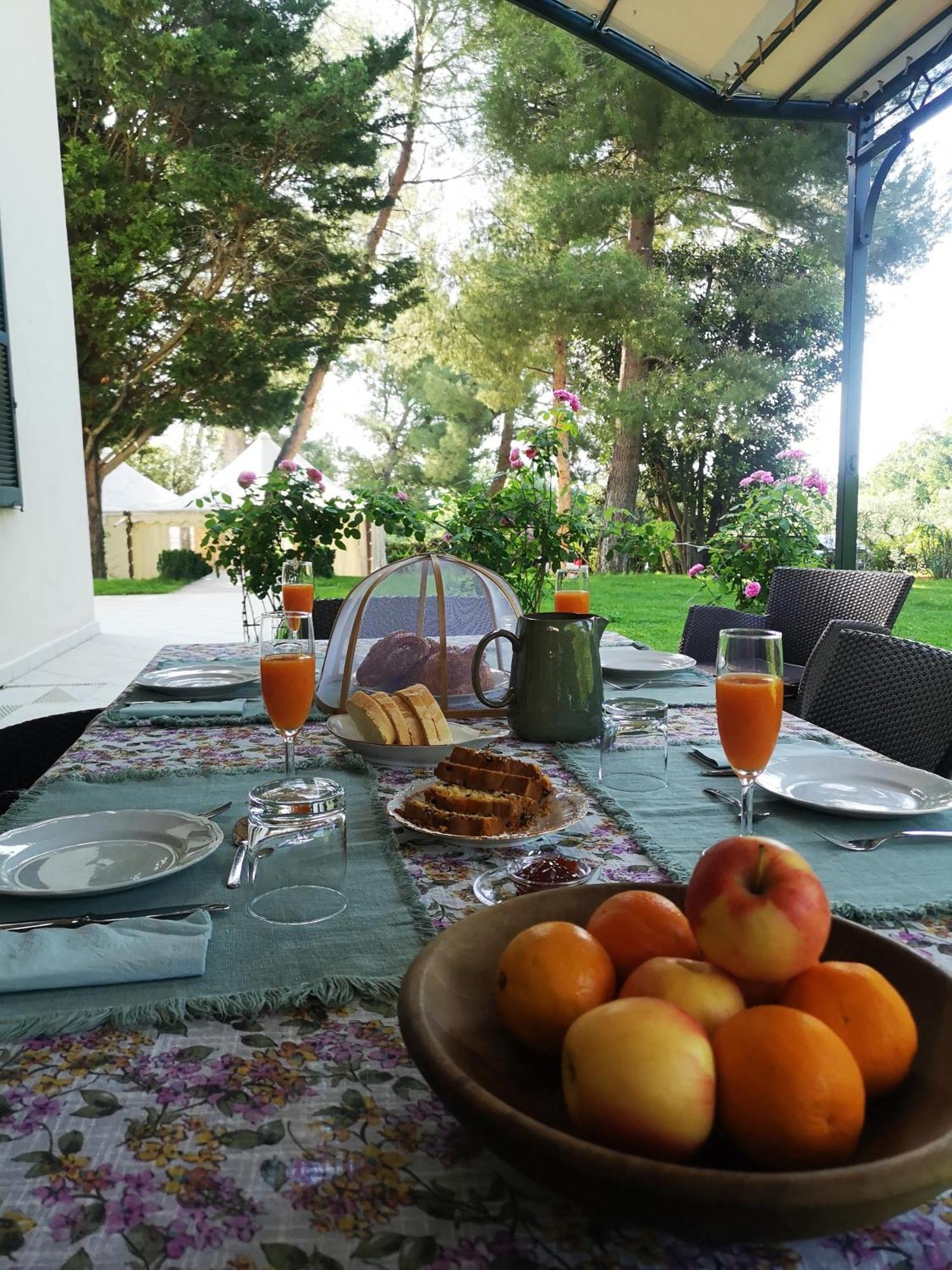 فانو Villa Monacelli B&B المظهر الخارجي الصورة